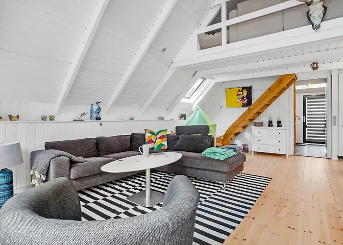 3 Bedroom Lovely In * Spottrup